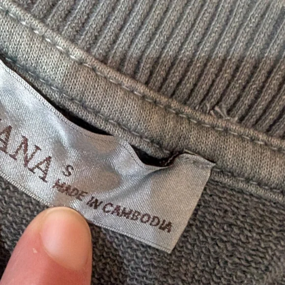 Zenana Sweatshirt - Picture 2 of 3